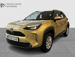 Gul Begagnad 2024 Toyota Yaris Cross Active SUV | 269 900 kr (Marknadspris)