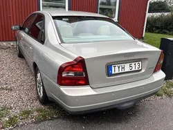 Grå Begagnad 2003 Volvo S80 Business Edition Sedan | 15 000 kr (Superpris)