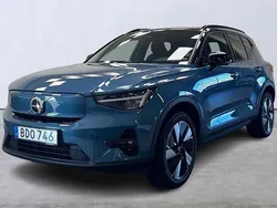 Blå Begagnad 2024 Volvo XC40 Plus SUV | 459 900 kr (Bra pris)