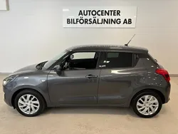 Grå Begagnad 2022 Suzuki Swift Halvkombi | 219 900 kr (Marknadspris)
