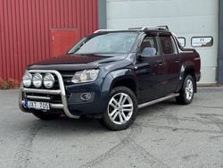 Mörkblå (blå) Begagnad 2013 VW Amarok Highline Pickup | 204 900 kr (Dyr)
