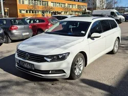 Vit Begagnad 2016 VW Passat Kombi | 125 000 kr (Bra pris)