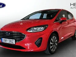 Röd (red) Begagnad 2022 Ford Fiesta Titanium Halvkombi | 154 900 kr (Marknadspris)