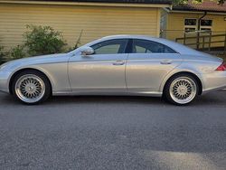 Silver Begagnad 2005 Mercedes CLS500 Sportkupé | 85 000 kr