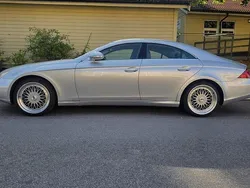 Silver Begagnad 2005 Mercedes CLS500 Sportkupé | 100 000 kr