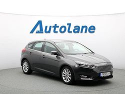 Grå Begagnad 2018 Ford Focus Titanium Halvkombi | 139 900 kr (Marknadspris)