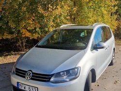Silver Begagnad 2012 VW Sharan Minibuss | 99 000 kr (Bra pris)