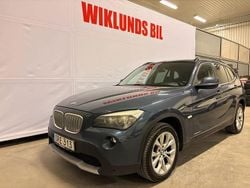 Blå Begagnad 2010 BMW X1 SUV | 99 900 kr (Marknadspris)