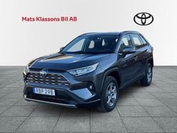 Mörkgrå Begagnad 2024 Toyota RAV4 Hybrid Active SUV | 419 000 kr (Bra pris)
