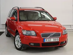 Röd Begagnad 2006 Volvo V50 Kinetic Kombi | 54 900 kr (Marknadspris)