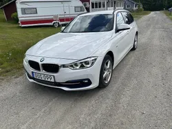 Vit Begagnad 2016 BMW 320 Sport Line Kombi | 150 000 kr (Bra pris)