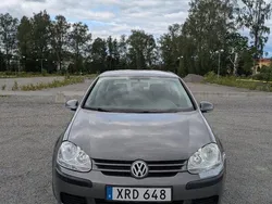 Grå Begagnad 2006 VW Golf V Trendline Halvkombi | 17 000 kr (Bra pris)