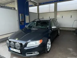 Grå Begagnad 2013 Volvo V70 R-Design Kombi | 85 000 kr (Bra pris)