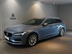 Ljusblå Begagnad 2019 Volvo V90 Momentum Kombi | 299 000 kr (Lite dyr)