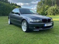 Grå Begagnad 2003 BMW 325 M Sport Sedan | 89 000 kr