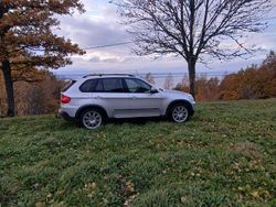 Grå Begagnad 2010 BMW X5 Sport Line SUV | 98 000 kr (Marknadspris)