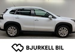 Cool white Begagnad 2023 Suzuki SX4 S-Cross SUV | 279 900 kr (Marknadspris)