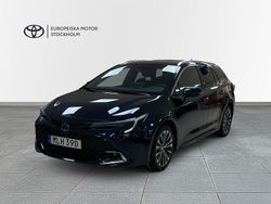 Mörkblå (mörkblå metallic) Begagnad 2023 Toyota Corolla Style Kombi | 284 900 kr (Lite dyr)