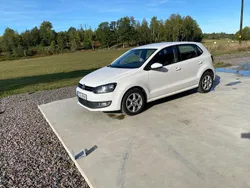 Vit Begagnad 2014 VW Polo Halvkombi | 76 500 kr (Marknadspris)