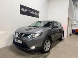 Grå Begagnad 2016 Nissan Qashqai SUV | 99 900 kr (Superpris)