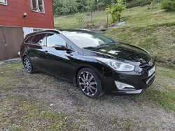Svart Begagnad 2012 Hyundai i40 Kombi | 65 000 kr (Dyr)
