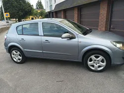 Grå Begagnad 2007 Opel Astra Halvkombi | 24 900 kr (Marknadspris)