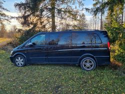Svart Begagnad 2012 Mercedes Viano Minibuss | 90 000 kr