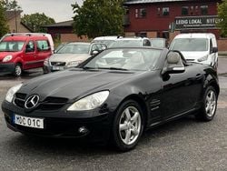 Svart Begagnad 2004 Mercedes SLK200 Cab | 129 900 kr (Marknadspris)