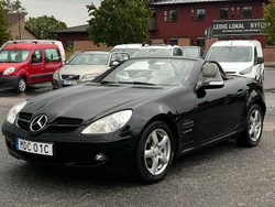 Svart Begagnad 2004 Mercedes SLK200 Cab | 129 900 kr (Marknadspris)