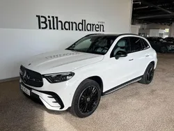Vit (polarvit solid) Begagnad 2024 Mercedes GLC300e AMG Line Premium SUV | 775 000 kr (Lite dyr)