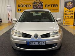 Silver Begagnad 2008 Renault Mégane III Halvkombi | 25 900 kr (Marknadspris)