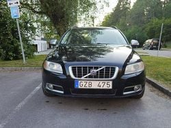 Svart Begagnad 2008 Volvo V70 Momentum Kombi | 39 900 kr