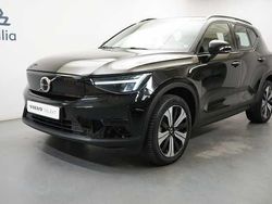 Svart Begagnad 2022 Volvo XC40 Core SUV | 359 900 kr