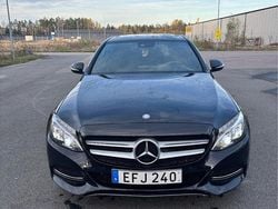 Svart Begagnad 2015 Mercedes C200 Avantgarde Sedan | 187 000 kr (Bra pris)