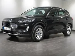 Svart Begagnad 2022 Ford Kuga Titanium SUV | 244 800 kr (Bra pris)