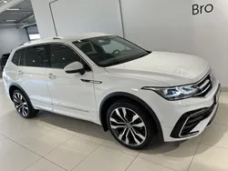 Vit (pure white) Begagnad 2022 VW Tiguan R-line SUV | 439 900 kr (Dyr)