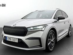 Silver Begagnad 2023 Skoda Enyaq iV SportLine SUV | 419 900 kr (Marknadspris)