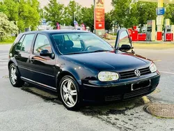 Svart Begagnad 2001 VW Golf IV Highline Halvkombi | 17 900 kr (Marknadspris)