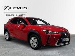 Röd Begagnad 2020 Lexus UX 250h SUV | 259 900 kr (Marknadspris)