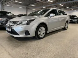 Silver Begagnad 2015 Toyota Avensis Life Kombi | 99 000 kr (Marknadspris)
