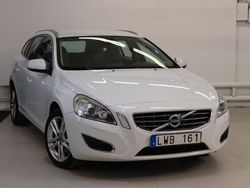 Vit Begagnad 2012 Volvo V60 Summum Kombi | 119 900 kr (Lite dyr)