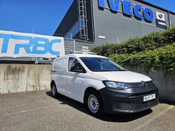 Vit Begagnad 2021 VW Caddy Minibuss | 169 700 kr (Marknadspris)