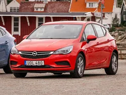 Röd Begagnad 2017 Opel Astra Enjoy Halvkombi | 95 000 kr (Bra pris)