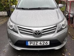 Grå Begagnad 2014 Toyota Avensis Edition Kombi | 105 000 kr (Bra pris)