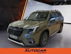 Grön Begagnad 2024 Subaru Forester Active SUV | 374 900 kr