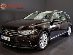 Brun Begagnad 2020 VW Passat GTE Kombi | 209 900 kr (Marknadspris)