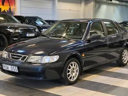 Mörkblå Begagnad 2000 Saab 9-3 Halvkombi | 19 700 kr (Marknadspris)