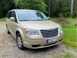 Brun Begagnad 2010 Chrysler Town & Country Minibuss | 59 000 kr
