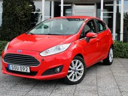 Röd Begagnad 2017 Ford Fiesta Titanium Halvkombi | 89 900 kr (Marknadspris)