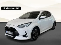 Vit Begagnad 2020 Toyota Yaris Active Halvkombi | 169 000 kr (Dyr)